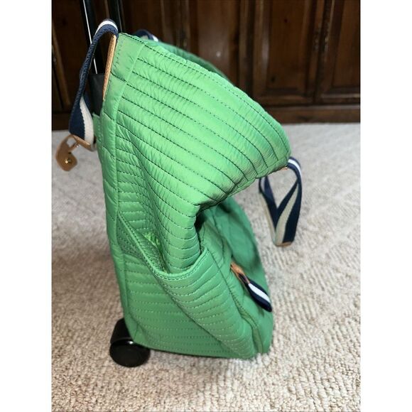 Shiraleah Ezra Unisex Green Quilted LARGE Roller Bag - Handles - Pockets EUC - Picture 4 of 7
